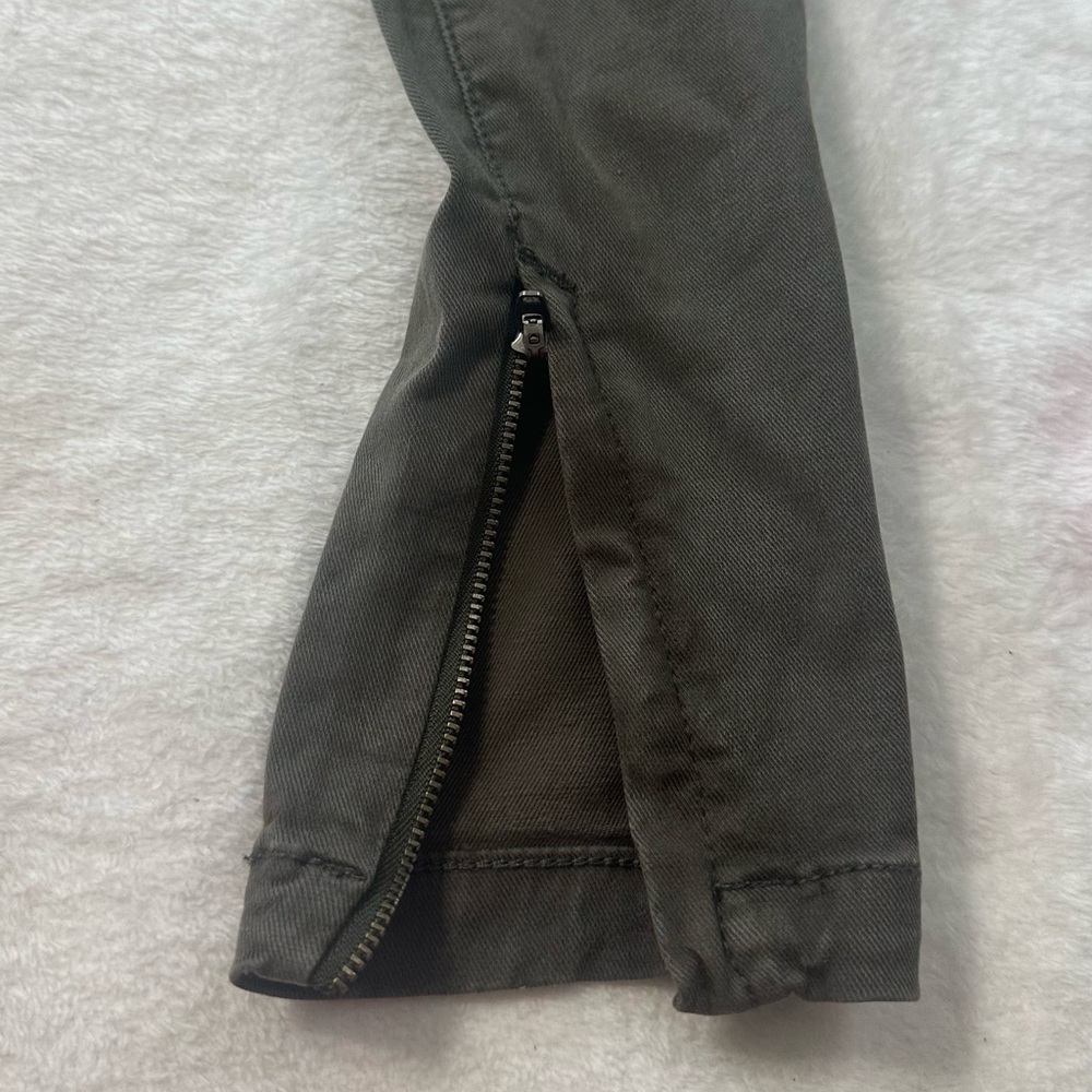 Joie So Real Skinny Green Pants with Sleek Stretch Fit - Picture 9 of 16